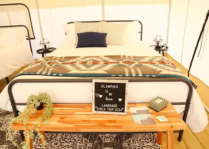 Luxury tent Timberline Glamping Orange