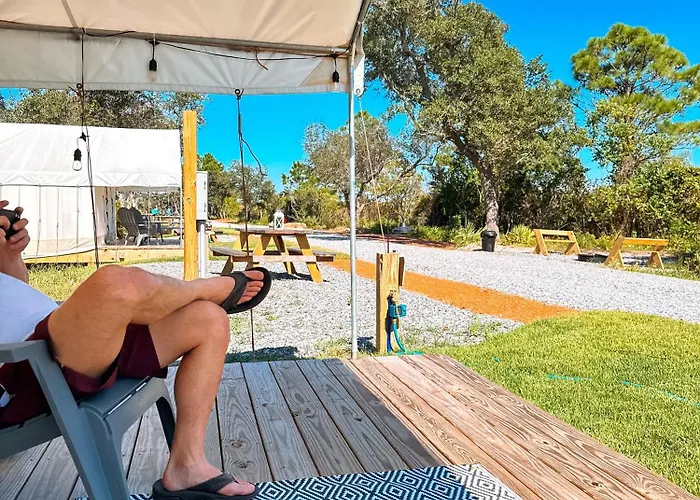 Luxury tent Timberline Glamping Orange